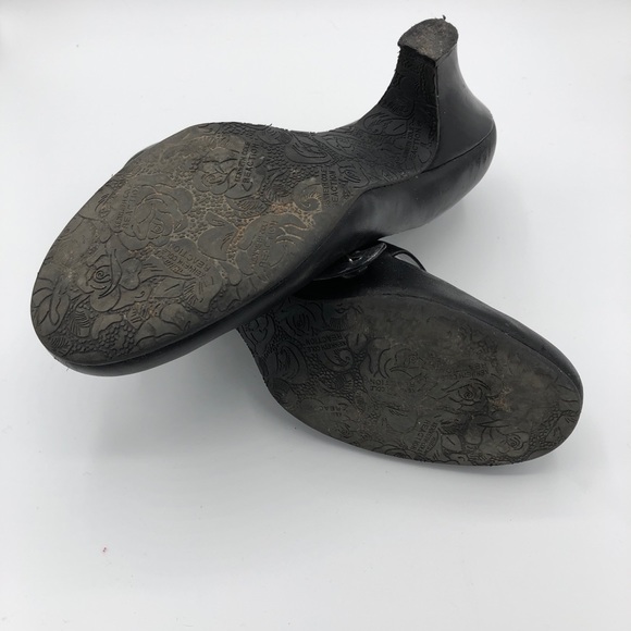 Kenneth Cole Reaction “Lucky Day” Mary Jane’s 8½ - Picture 6 of 7